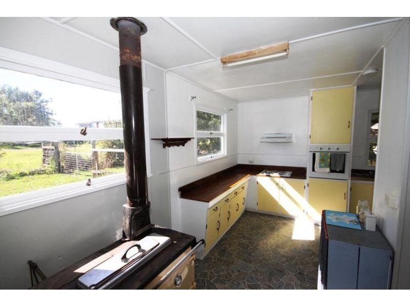 21 Bridge Street, Kilkivan QLD 4600