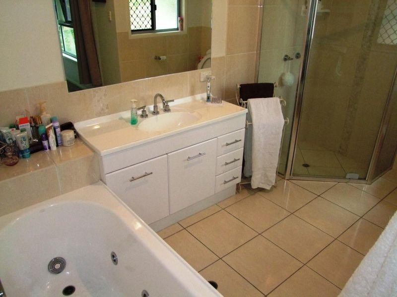 35 Hilltop Ave, Southside QLD 4570