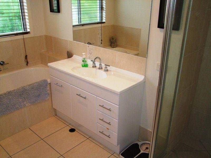 35 Hilltop Ave, Southside QLD 4570