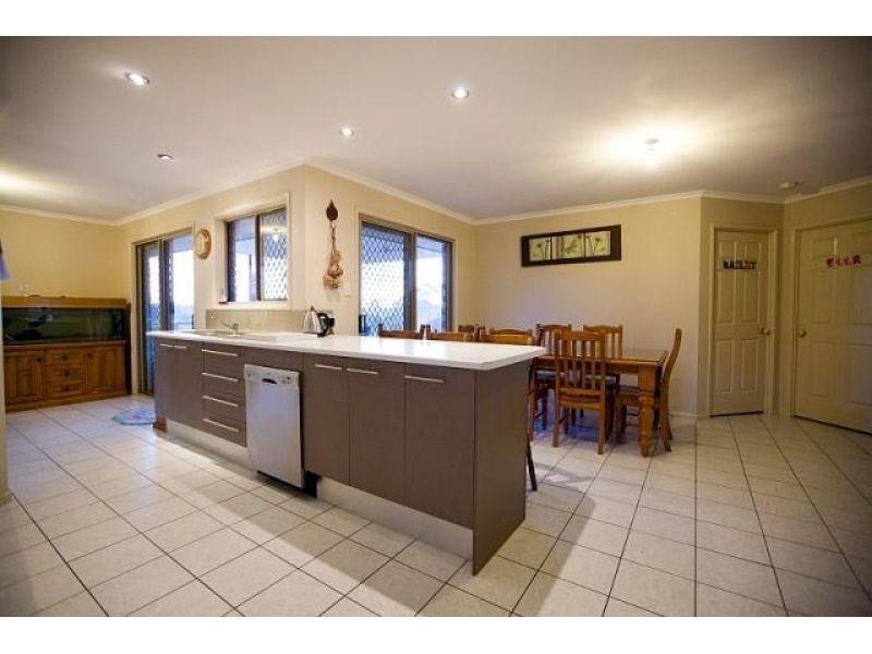 47 Anne Marie Rd, Chatsworth QLD 4570