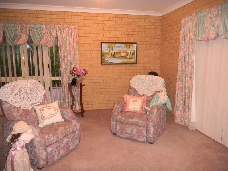 4 Moreland Road, Southside QLD 4570