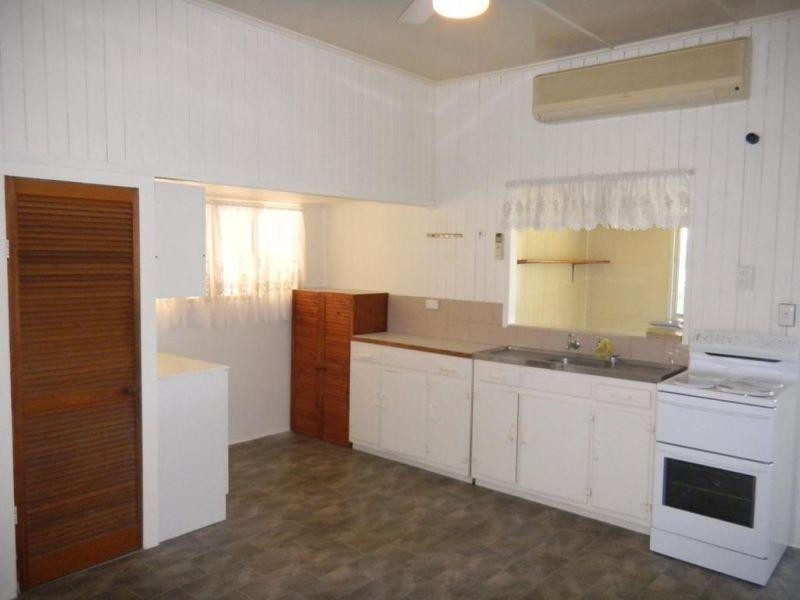 8 Oak Street, Gympie QLD 4570