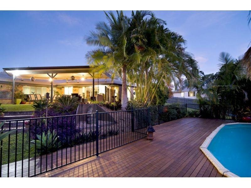 13 Topaz Court, Southside QLD 4570