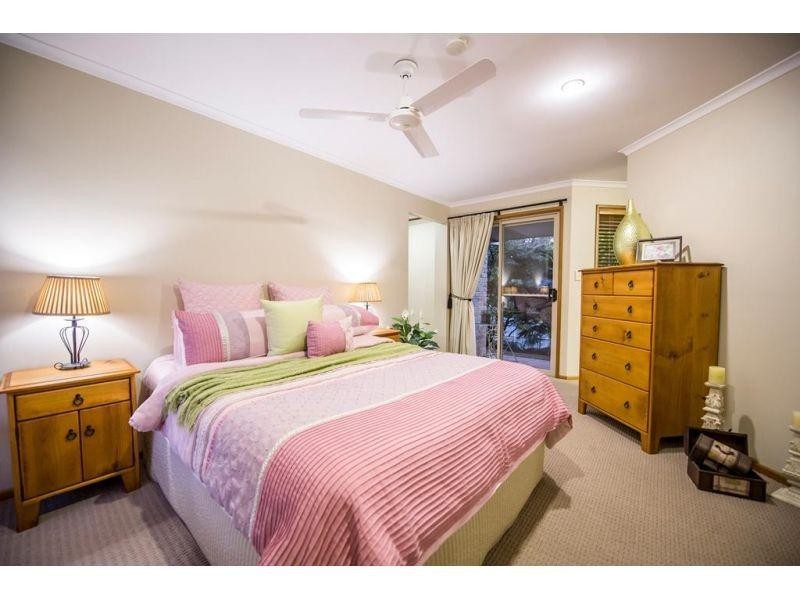 13 Topaz Court, Southside QLD 4570