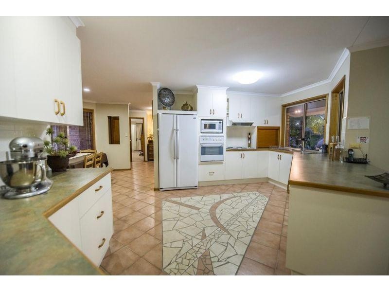 13 Topaz Court, Southside QLD 4570