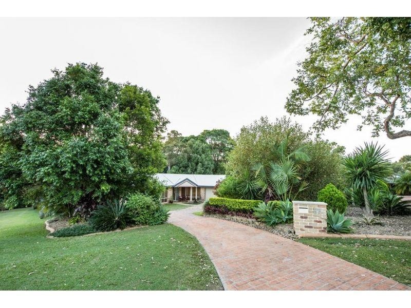 13 Topaz Court, Southside QLD 4570