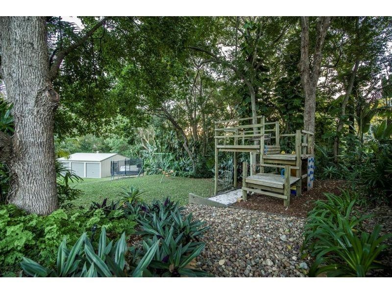 13 Topaz Court, Southside QLD 4570