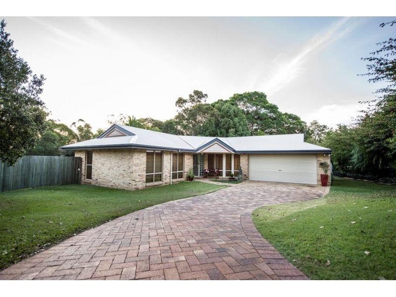 13 Topaz Court, Southside QLD 4570
