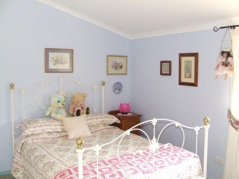 121 Hood Road, Veteran QLD 4570