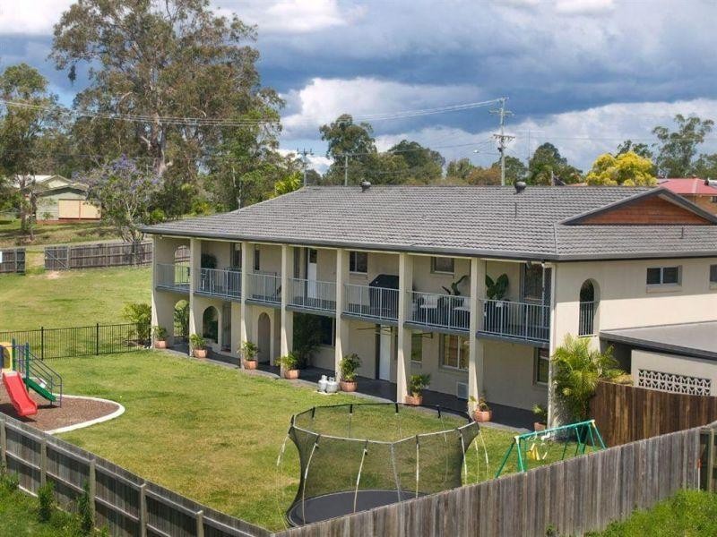 39 Watson Road, Southside QLD 4570