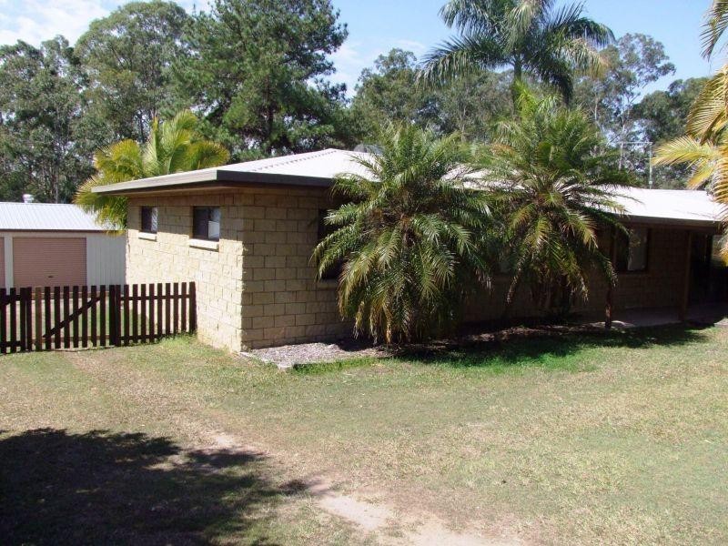 9 Watson Rd, Southside QLD 4570