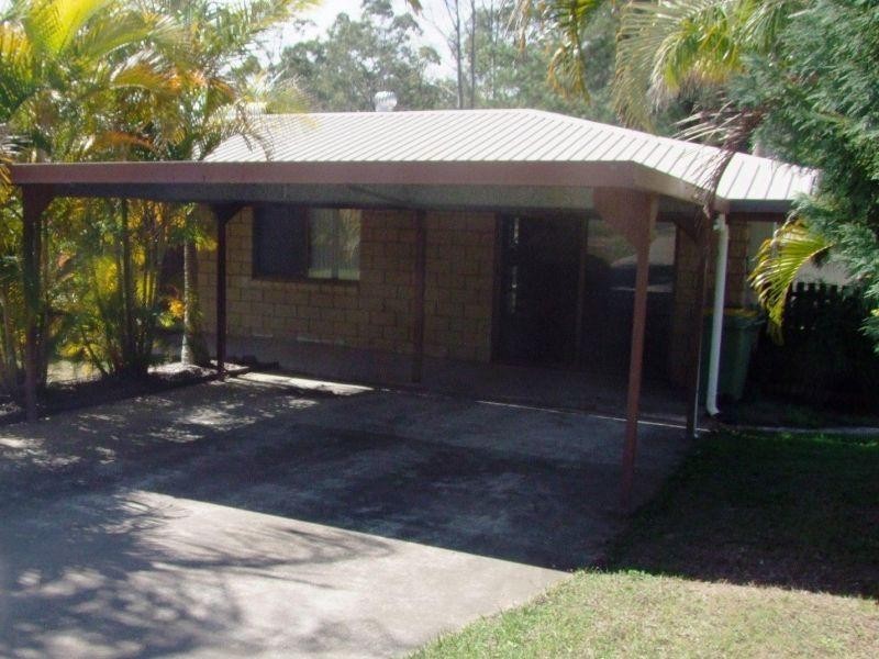 9 Watson Rd, Southside QLD 4570
