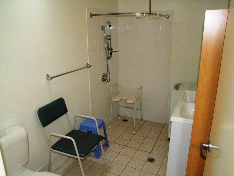 11/2 College St, Southside QLD 4570