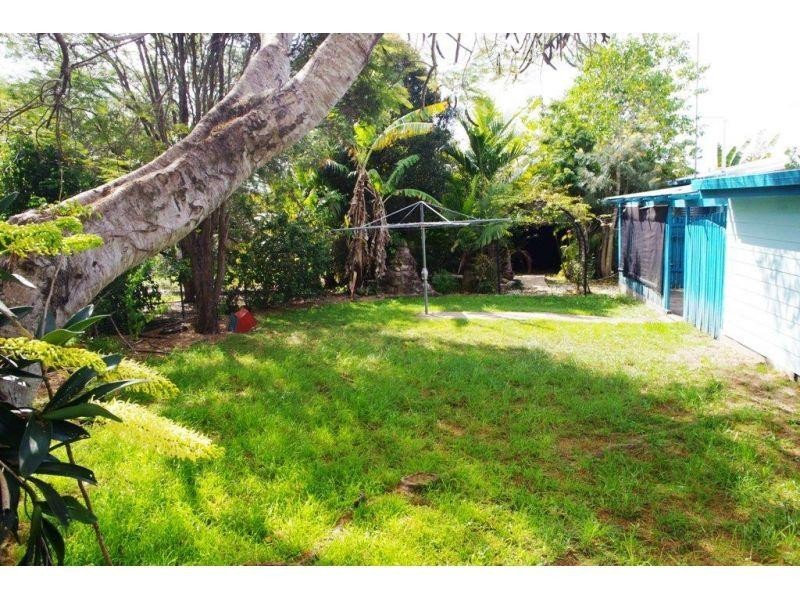 4 Gebbutt Street, Southside QLD 4570