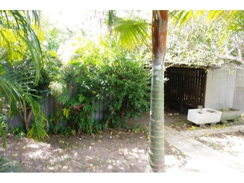 4 Gebbutt Street, Southside QLD 4570