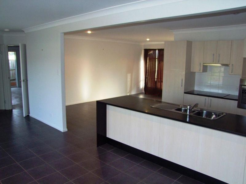 4 St Andrews Cr, Gympie QLD 4570