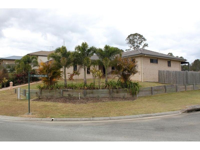 35 Premier Avenue, Jones Hill QLD 4570