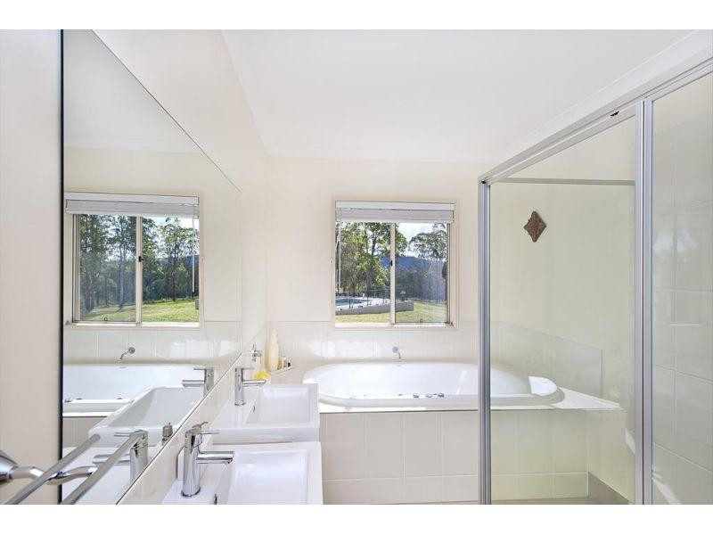 91 Benson Road, Chatsworth QLD 4570