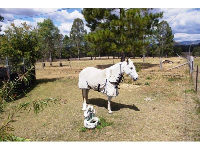 125 Barrett Road, Widgee QLD 4570