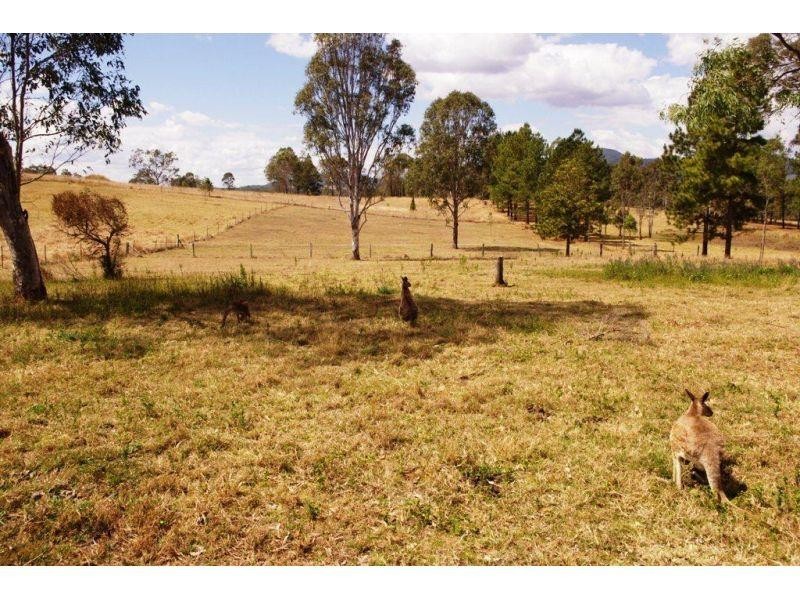 125 Barrett Road, Widgee QLD 4570