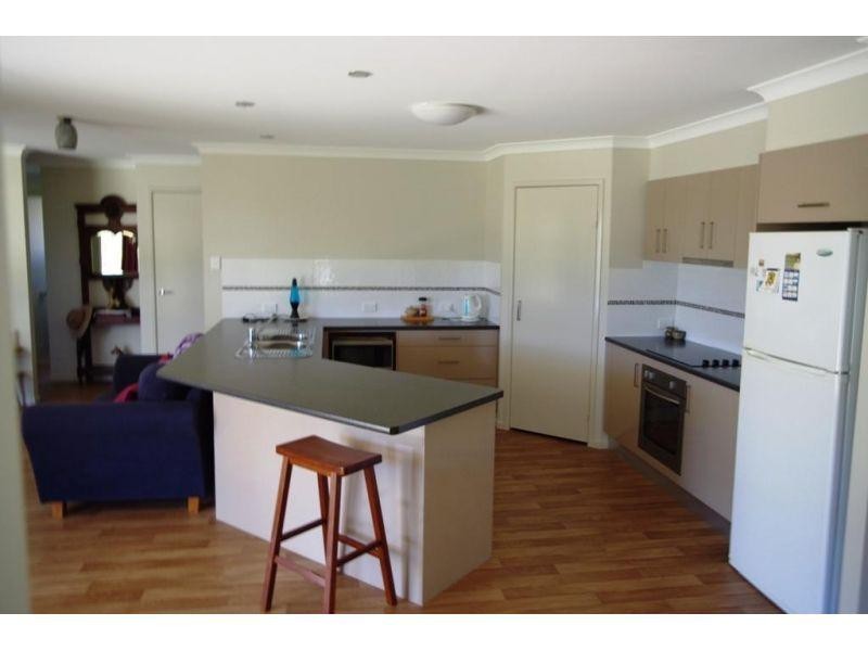 39 Old Veteran Road, Veteran QLD 4570