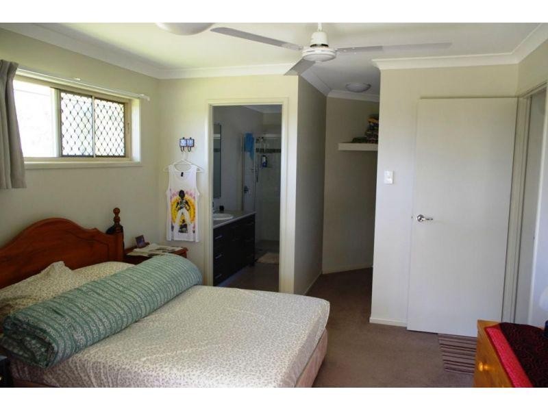 39 Old Veteran Road, Veteran QLD 4570