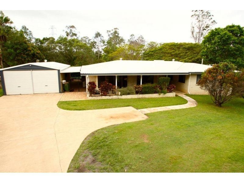 19 Johnstone Road, Southside QLD 4570