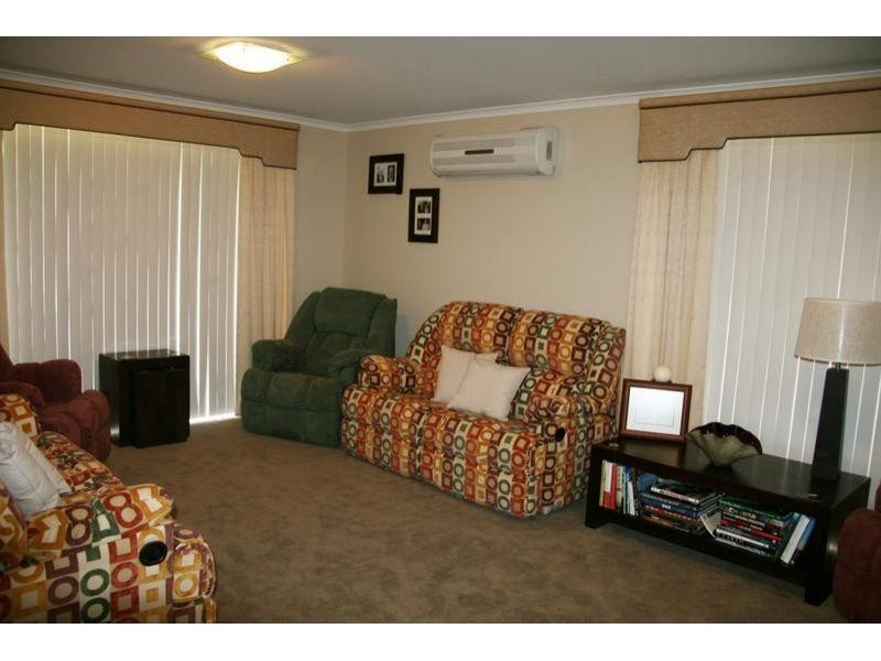 11 Directors Circuit, Jones Hill QLD 4570