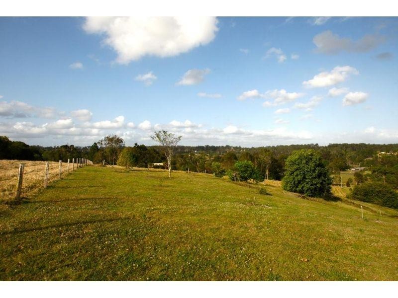 28 Cochrane Road, Chatsworth QLD 4570