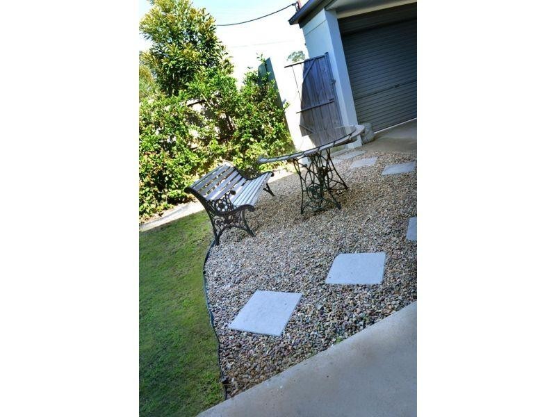 Unit 1 / 1 Gebbutt Street, Southside QLD 4570