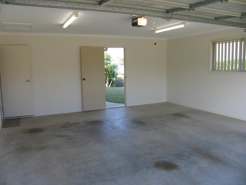 8 Killarney Court, Southside QLD 4570