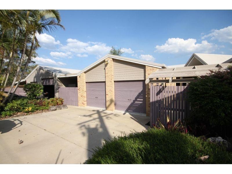 8 Groves Road, Araluen QLD 4570