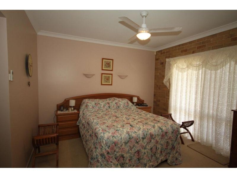 8 Groves Road, Araluen QLD 4570