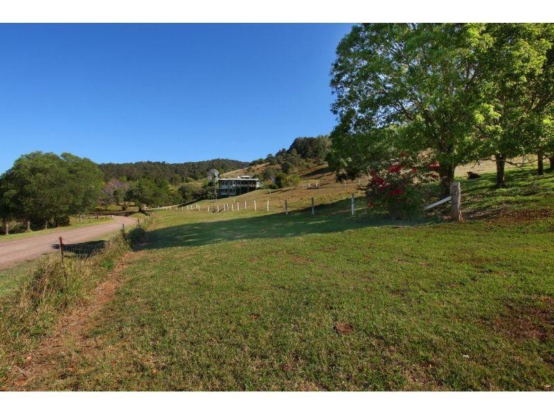 217  Mullins Creek Road, Goomboorian QLD 4570