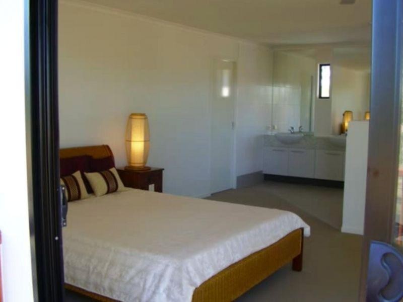 41 Hilltop Avenue, Southside QLD 4570