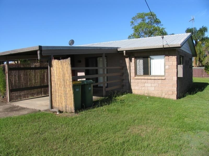 1/5 and 2/5 Ramsey Road, Southside QLD 4570