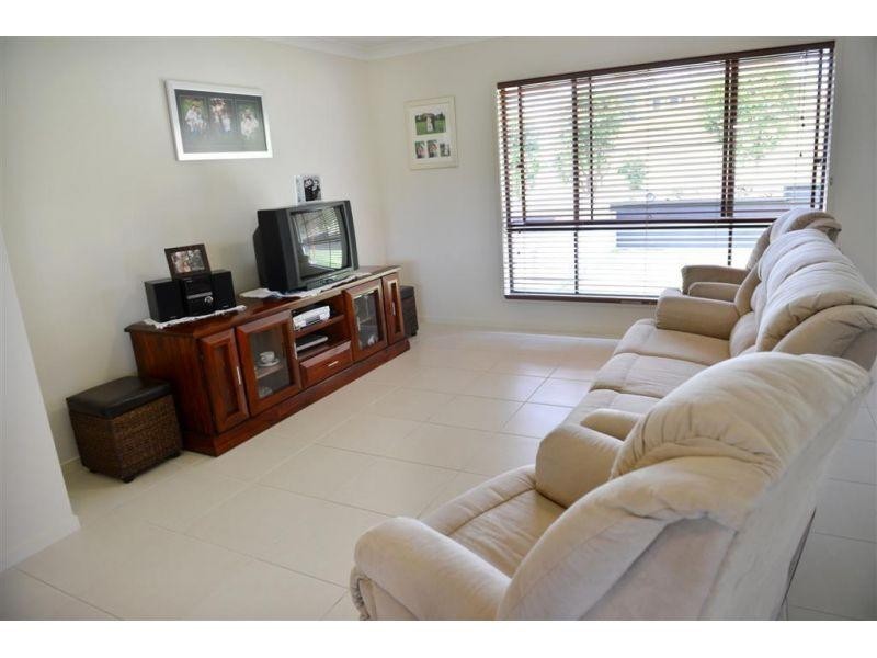 19 Sturgess Road, Pie Creek QLD 4570