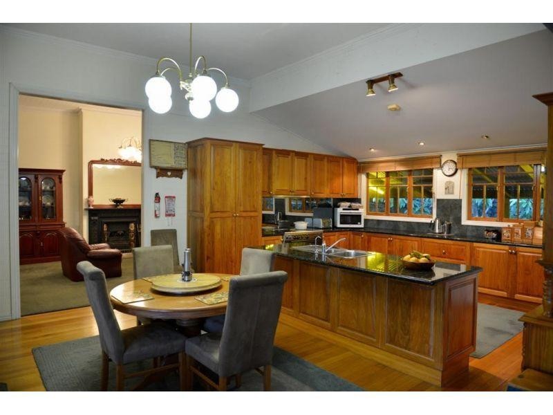 36  Red Hill Rd, Gympie QLD 4570