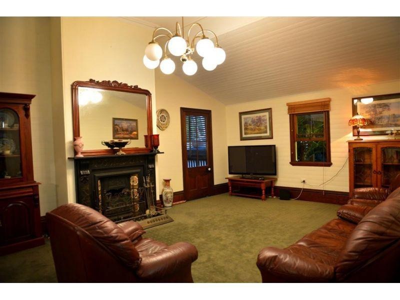 36  Red Hill Rd, Gympie QLD 4570