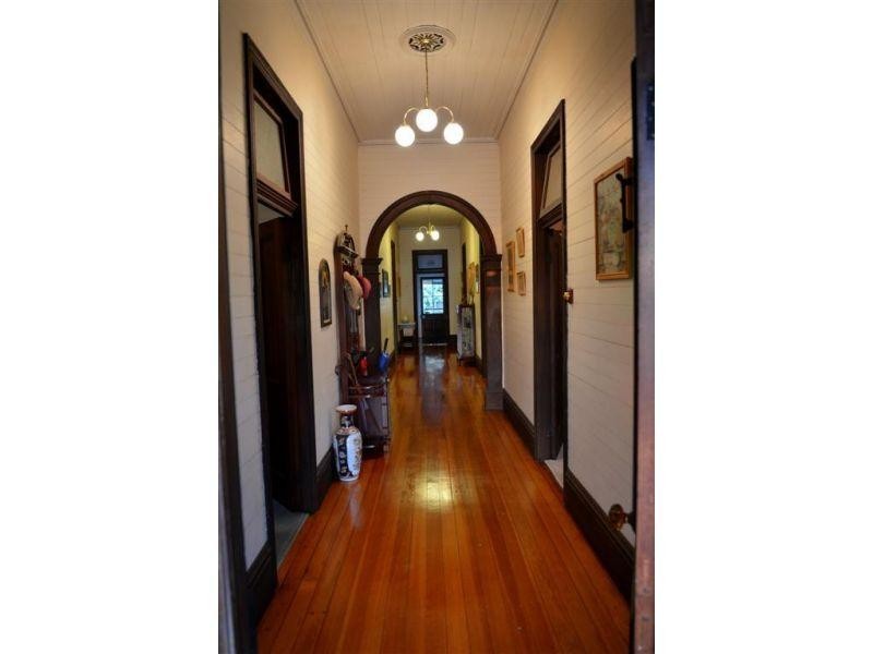 36  Red Hill Rd, Gympie QLD 4570