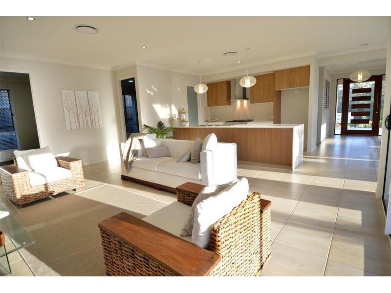 L55 Woodlands Drive, Southside QLD 4570
