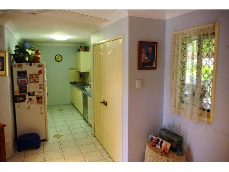 28 Mayfair Drive, Southside QLD 4570