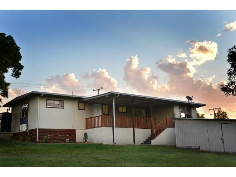 22 Barton Road, Victory Heights QLD 4570