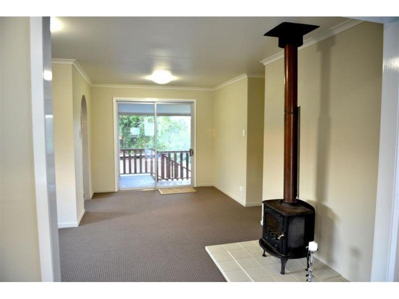 22 Barton Road, Victory Heights QLD 4570