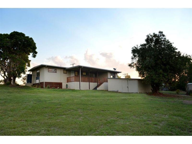 22 Barton Road, Victory Heights QLD 4570