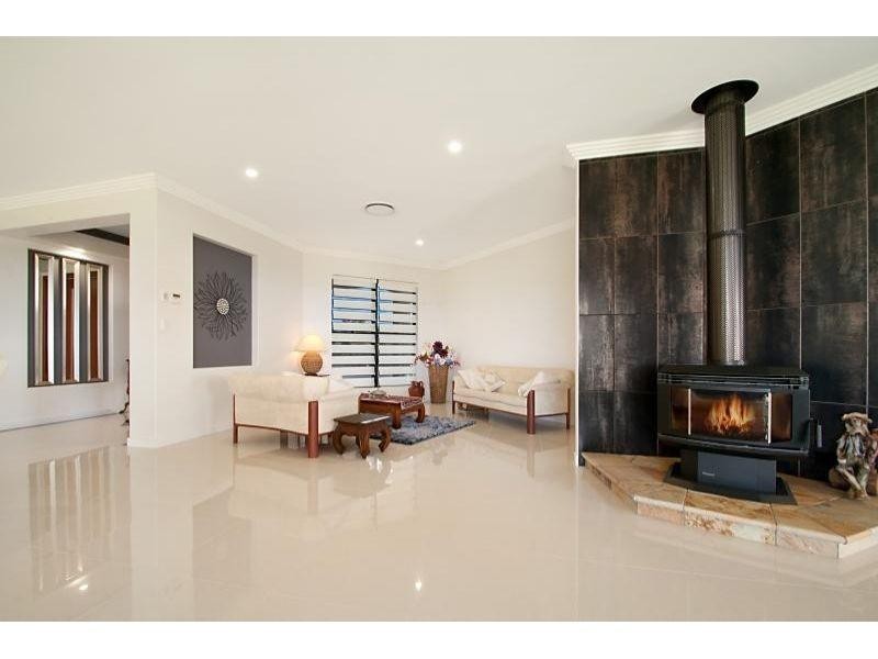 207 Fritz Road, Chatsworth QLD 4570