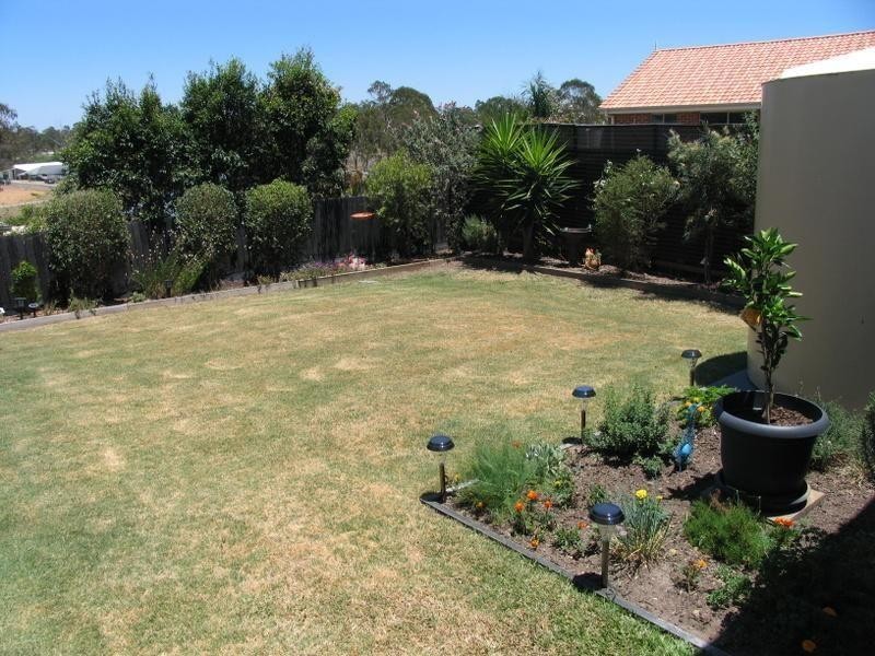 5 Directors Circuit, Jones Hill QLD 4570