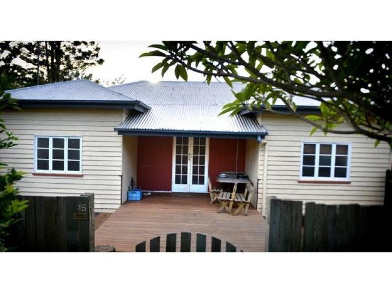 15 Crown Road, Gympie QLD 4570