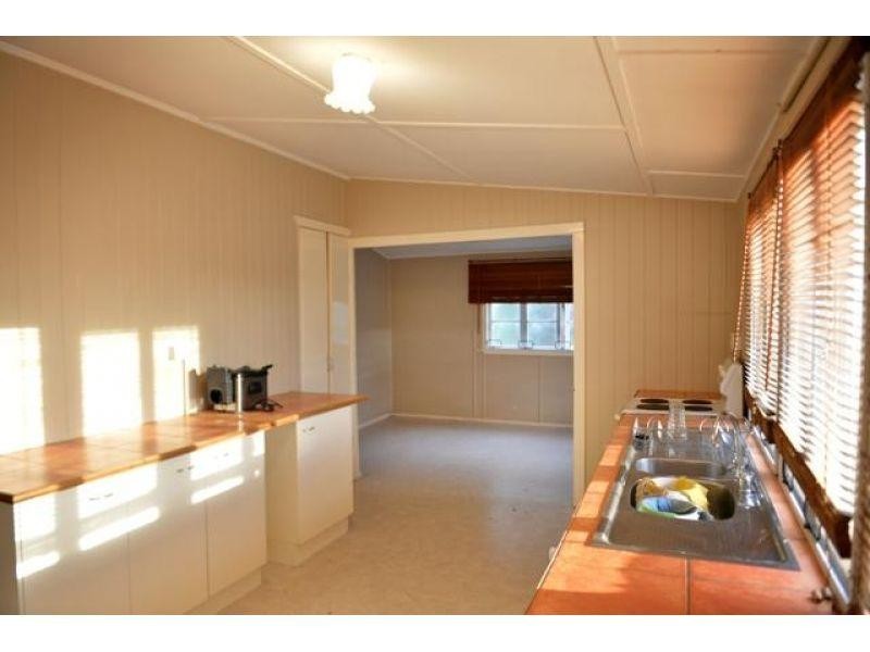 15 Crown Road, Gympie QLD 4570