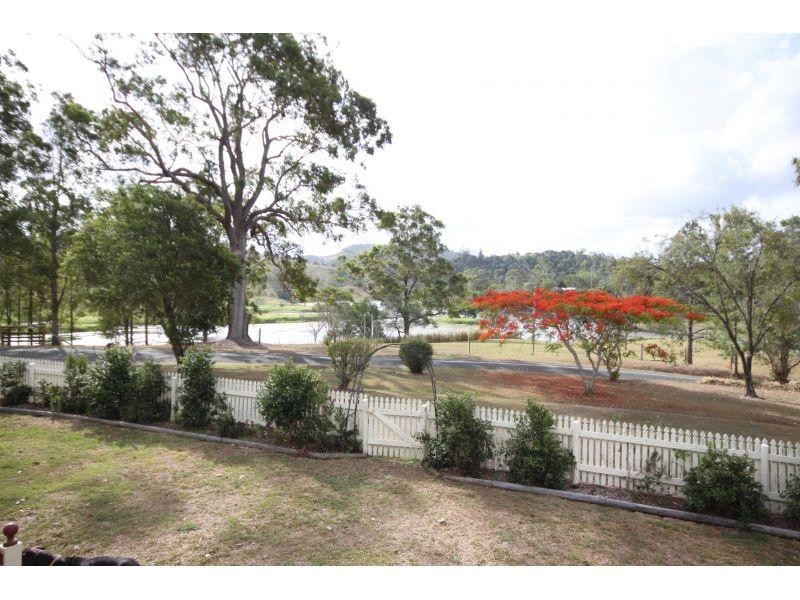 742 Shadbolt Road, Cedar Pocket QLD 4570